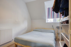Bedroom- click for photo gallery